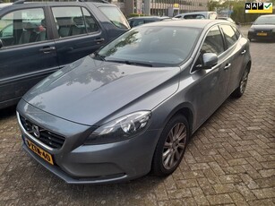 Volvo V40 1.6 T3 Momentum Euro5 (EXPORT PRIJS)