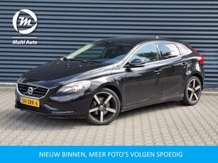 Volvo V40 1.6 T3 Momentum Half Lederen Sportstoelen