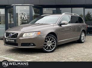 Volvo V70 2.5T 230 pk Summum Youngtimer per nov Trekhaak