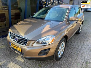 Volvo XC60 3.0 T6 AWD Summum 285PK LEER / NAVI / Youngtimer