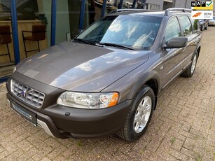 Volvo XC70 2.4 D5 AWD Summum Automaat / LEER / YOUNGTIMER