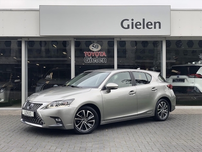 Lexus CT Benzine