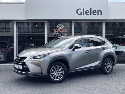 Lexus NX Benzine