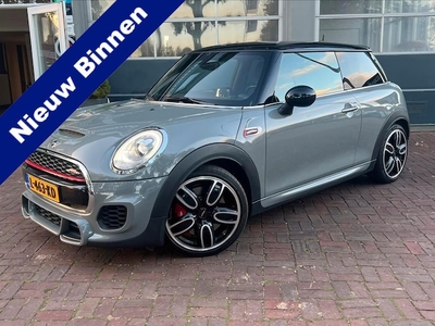 Mini John Cooper Works Benzine