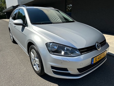 Volkswagen Golf Benzine