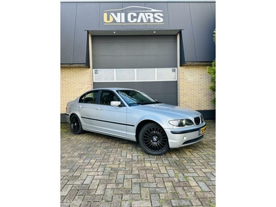 BMW 3-serie 316i sedanExecutiveClimazwarte hemelLM 17