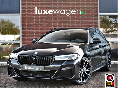 BMW 5 Serie Touring 530d 286pk M-Sport Pano ACC 20inch