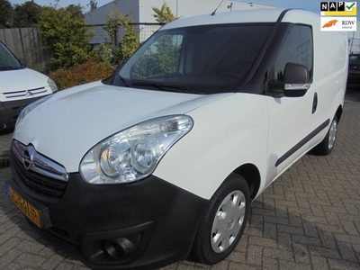 Opel Combo 1.3 CDTi MOTORSCHADE