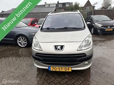 Peugeot 1007 1.6-16V Sporty