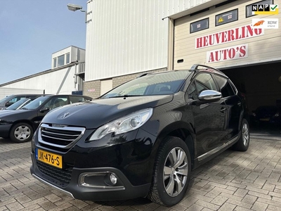 Peugeot 2008 1.2 PureTech AllurePANOXENONNAVIAUTOMAAT