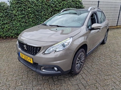 Peugeot 2008 1.2 PureTech Blue Lion Trekhaak Panodak