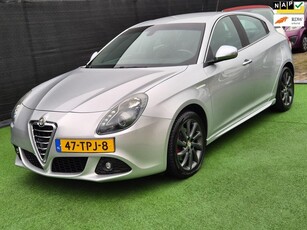 Alfa Romeo Giulietta 1.4 T Distinctive AUTOMAAT NAVI NAP!