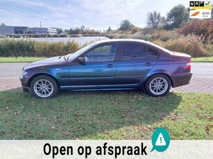 BMW 3-serie 320i Executive AUTOMAAT