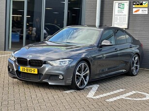 BMW 3-serie 330e/M-PAKKET/PANO-DAK/LEDER/XENON/NL-AUTO NAP!!