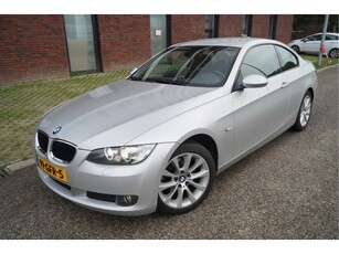 BMW 3-SERIE coupe 320i Executive Xenon Navi Clima