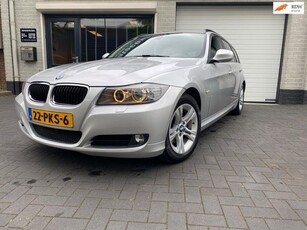 BMW 3-serie Touring 320i Business Line/Navi/Nieuwe