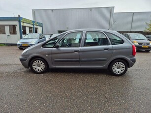 Citroen Xsara Picasso 1.8i-16V Différence 2 / apk tot