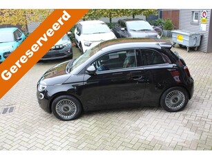 Fiat 500 Icon 42 kWh Clima-Navi-Parkeersensoren 18.000 KM