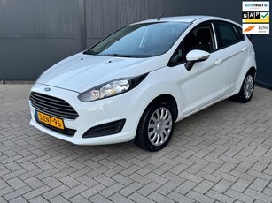 Ford Fiesta 1.0 Style 5 Deurs / Nap / Navi