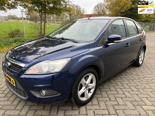 Ford Focus 1.6 - AIRCO - TREKHAAK - APK T/M 14-11-2025 !