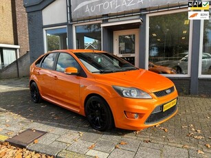 Ford Focus 2.5 ST / CLIMAT / PDC / STOELVV / AUX