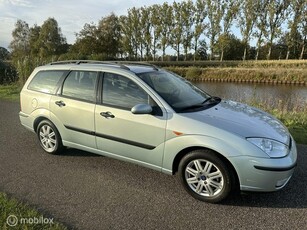 Ford Focus Wagon 1.6-16V Futura