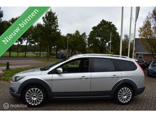 Ford Focus Wagon 1.6 Titanium X-RoadClimaCruiseT.haak!