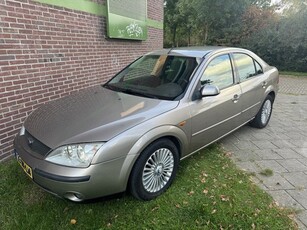 Ford Mondeo 2.0-16V Ghia Automaat (bj 2001)