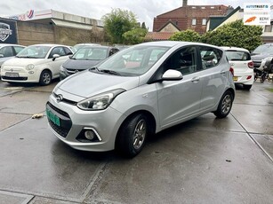 Hyundai I10 1.0i i-Motion Comfort Stuurverwarming