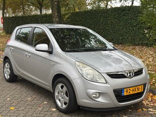 Hyundai I20 1.2i DynamicVersion Airco Navi NL-Auto 3e