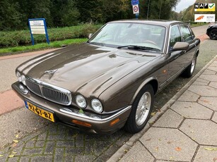 Jaguar Sovereign 4.0 V8 NAP + NIEUWE APK!