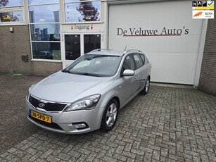 Kia Cee'd Sporty Wagon 1.4 CVVT Navigator Plus Pack /NL-auto