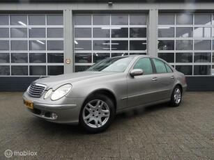 Mercedes E-klasse 200 K. Elegance , Leder