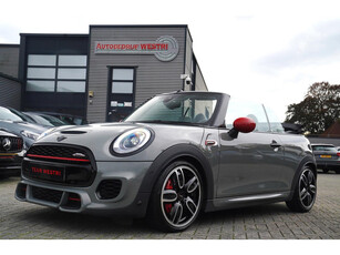 Mini Mini Cabrio 2.0 John Cooper Works | Carbon | Adaptieve cruise | JCW Luxe Leder | 231PK | 100% onderhouden | LED | NAP | NIEUW