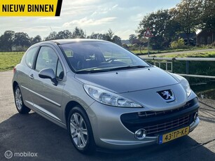 Nette en goed rijdende Peugeot 207 1.6-16V XS Pack leer