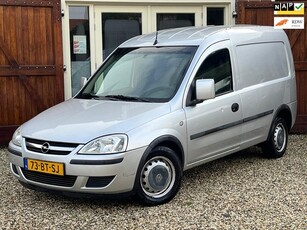 Opel Combo 1.3 CDTi met trekhaak en airco