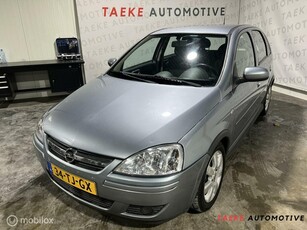 Opel Corsa 1.2-16V Silverline Airco/Cruise