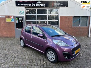 Peugeot 107 1.0 Envy Premiere 5-drs Airco, LED, bluetooth