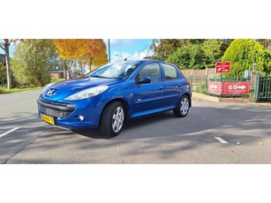 Peugeot 206 + 1.4 Millesim 200 5 deurs