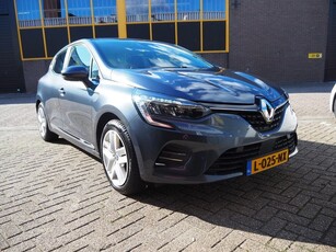 Renault Clio 1.6 E-Tech Hybrid 140 Business Zen