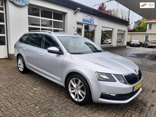 Skoda Octavia Combi 1.6 TDI Greentech Clever Edition, Navi