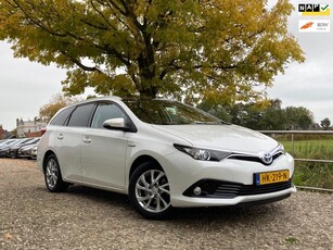 Toyota Auris 1.8 Hybrid Lease pro Cruise + Pano dak +