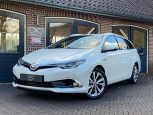 Toyota Auris Touring Sports 1.8 Hybrid