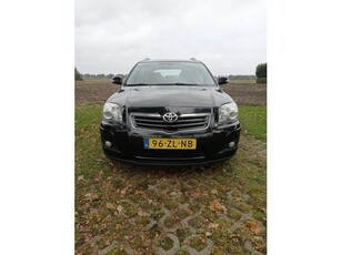 Toyota Avensis Wagon 1.8 VVTi Luna Business