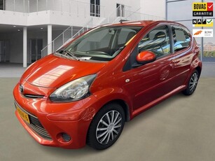 Toyota Aygo 1.0 VVT-i Comfort Orange 63.200 km + NAP