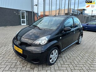 Toyota Aygo 1.0 Zwart 2011 5 DRS AIRCO