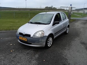 Toyota Yaris 1.0-16V VVT-i Terra