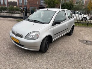 Toyota Yaris 1.3-16V VVT-i Sol! Apk t/m 08-2025! Rijd