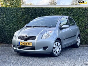 Toyota Yaris 1.3 VVTi Automaat! 5-Deurs