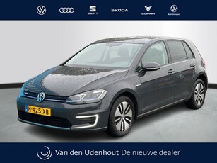 Volkswagen e-Golf E-DITION 36 kWh 136pk Navigatie / €